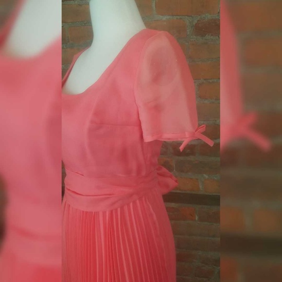 Vintage Women’s Cocktail Dress Peach Pleated Skirt - Picture 7 of 8